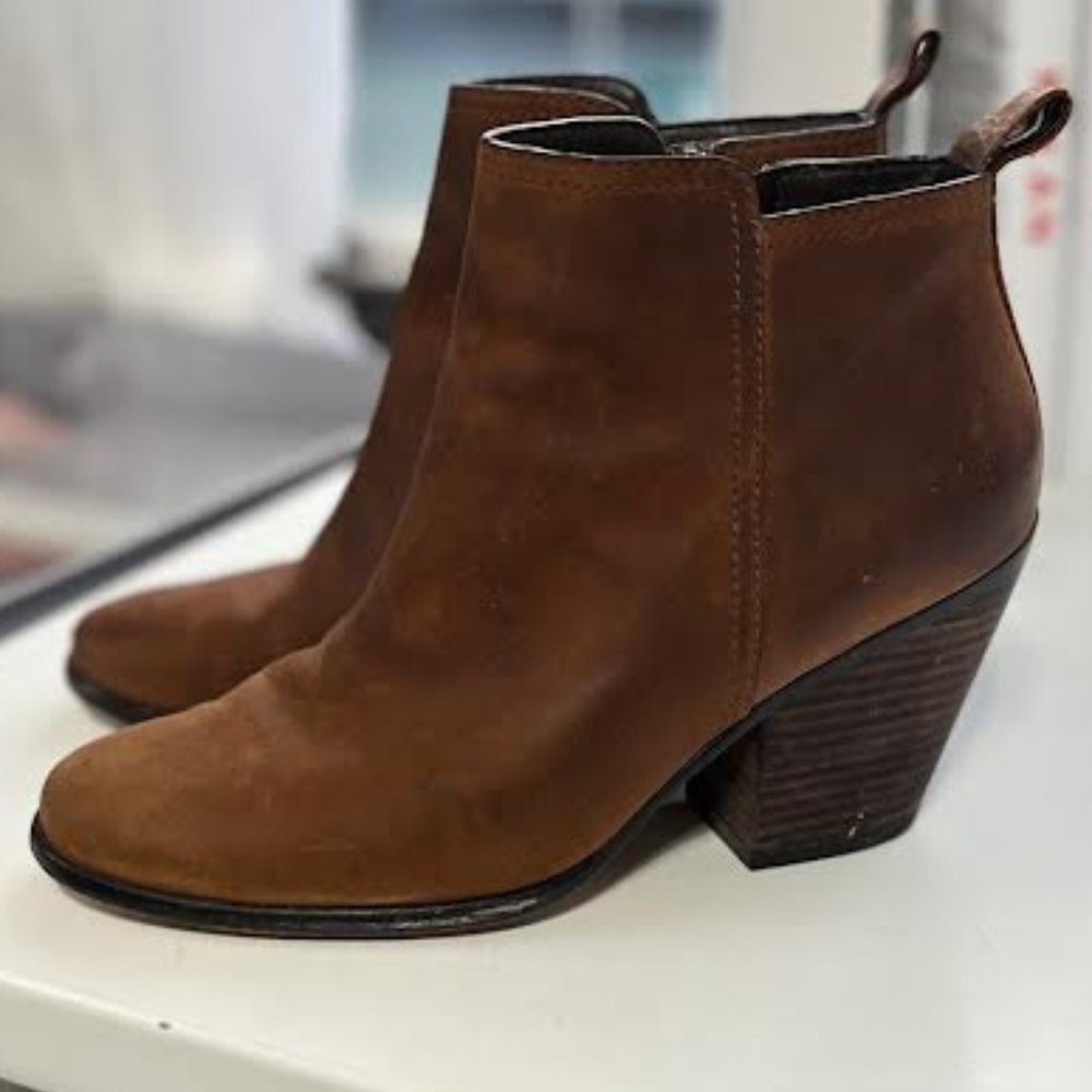 Cole Haan Chesney Leather Booties in Cognac - Size 8